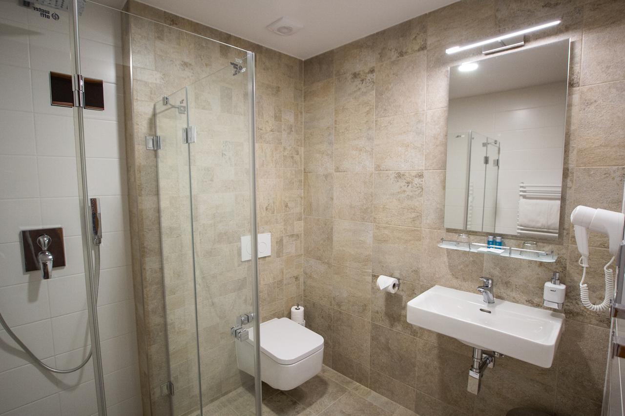 Hotel Pod Vezi Strážnice Kültér fotó
