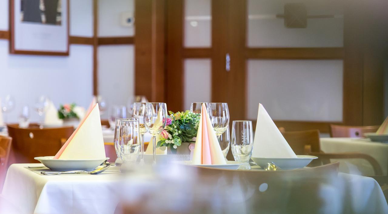 Hotel Pod Vezi Strážnice Kültér fotó
