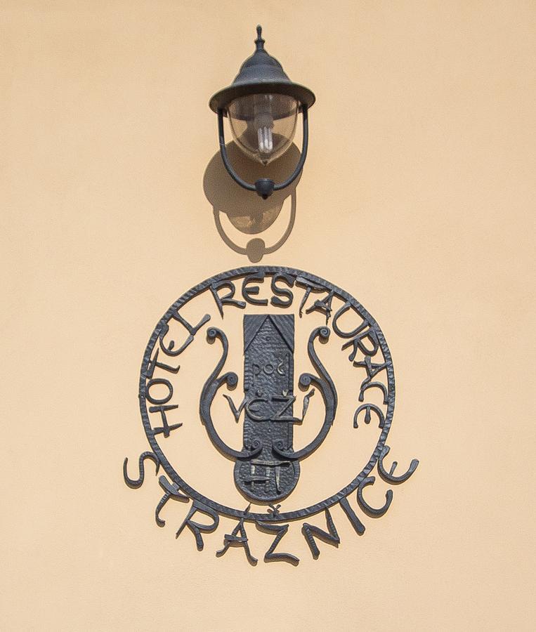 Hotel Pod Vezi Strážnice Kültér fotó