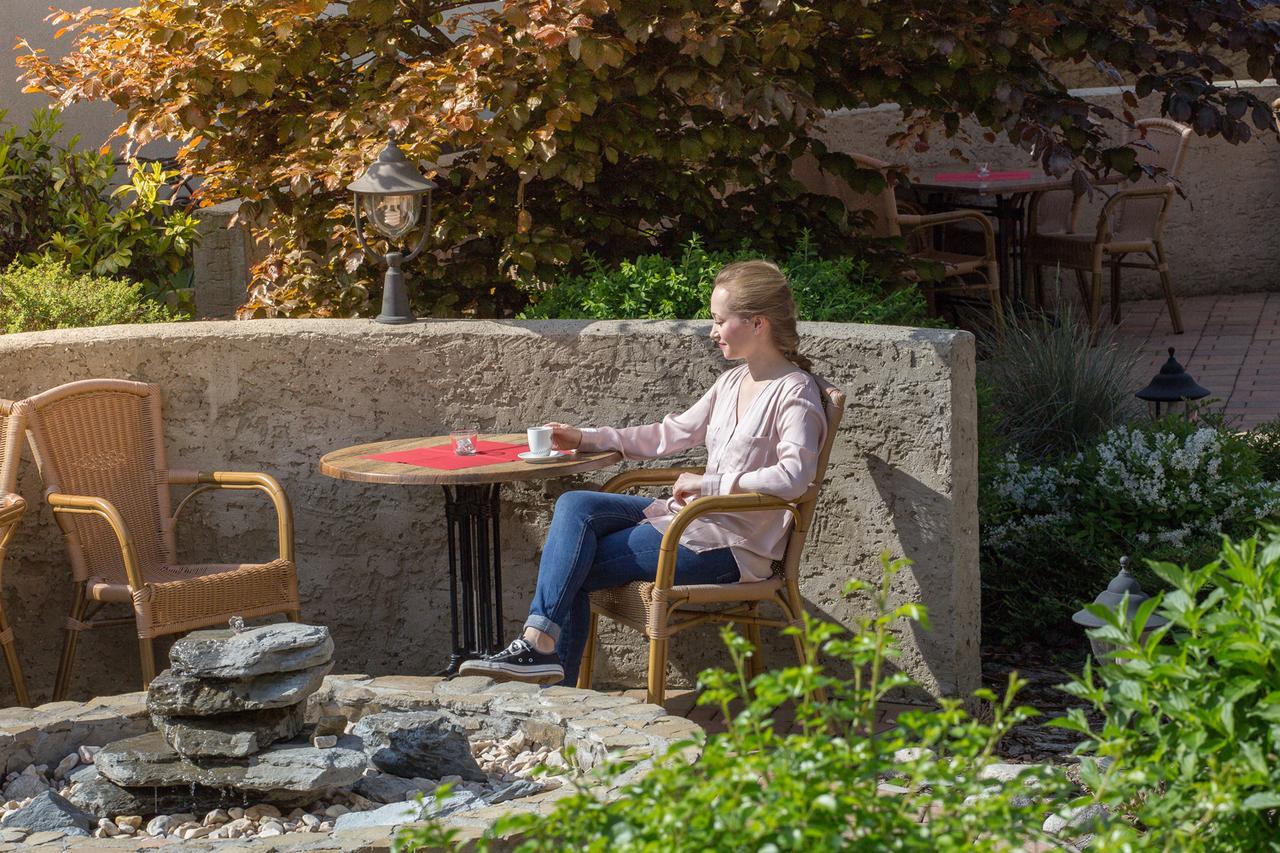 Hotel Pod Vezi Strážnice Kültér fotó